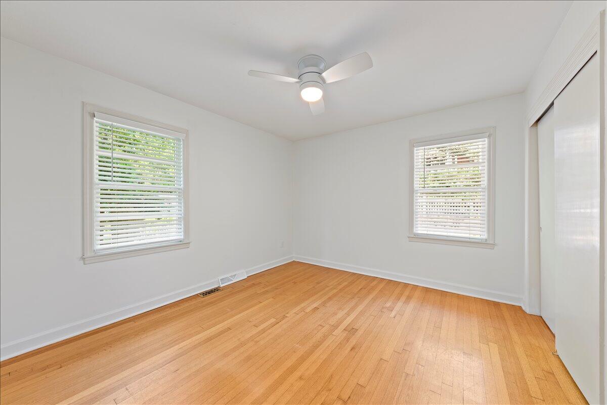 251 Bennett Street Mount Pleasant, SC 29464 - Photo 15 of 21