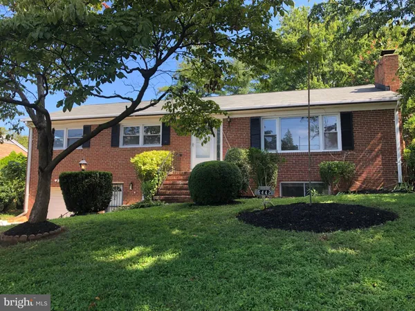 $3,900 | 6442 Orland Street, Falls Church, VA 22043