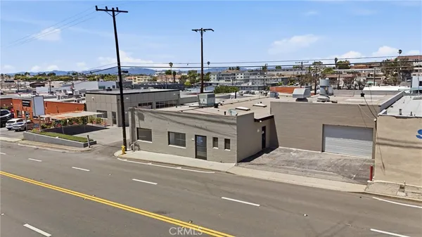 $2,150,000 | 717 East El Segundo Boulevard, El Segundo, CA 90245