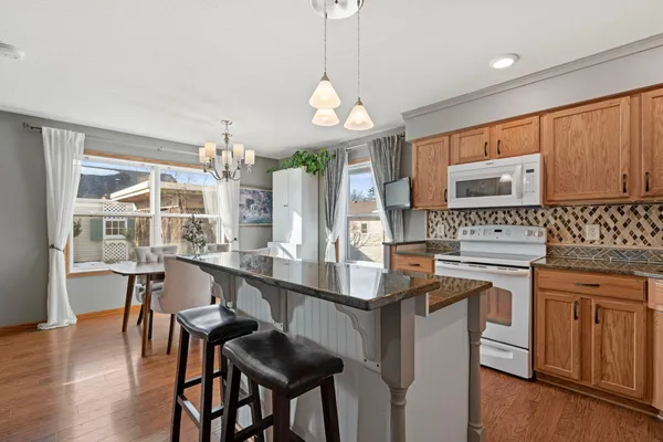 $324,900 | 615 1st Avenue Northwest, Osseo, MN 55369