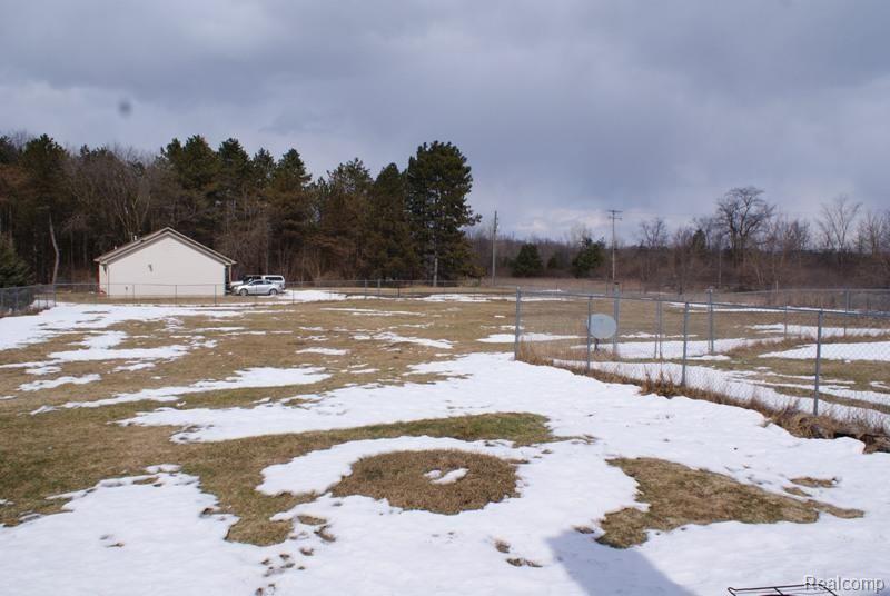 10497 East Stanley Road Davison, MI 48423 - Photo 2 of 19 DSC04429.jpg