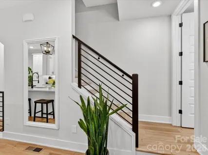 $675,000 | 2024 Terwilliger Terrace, Charlotte, NC 28203