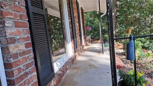 a view of a corridor