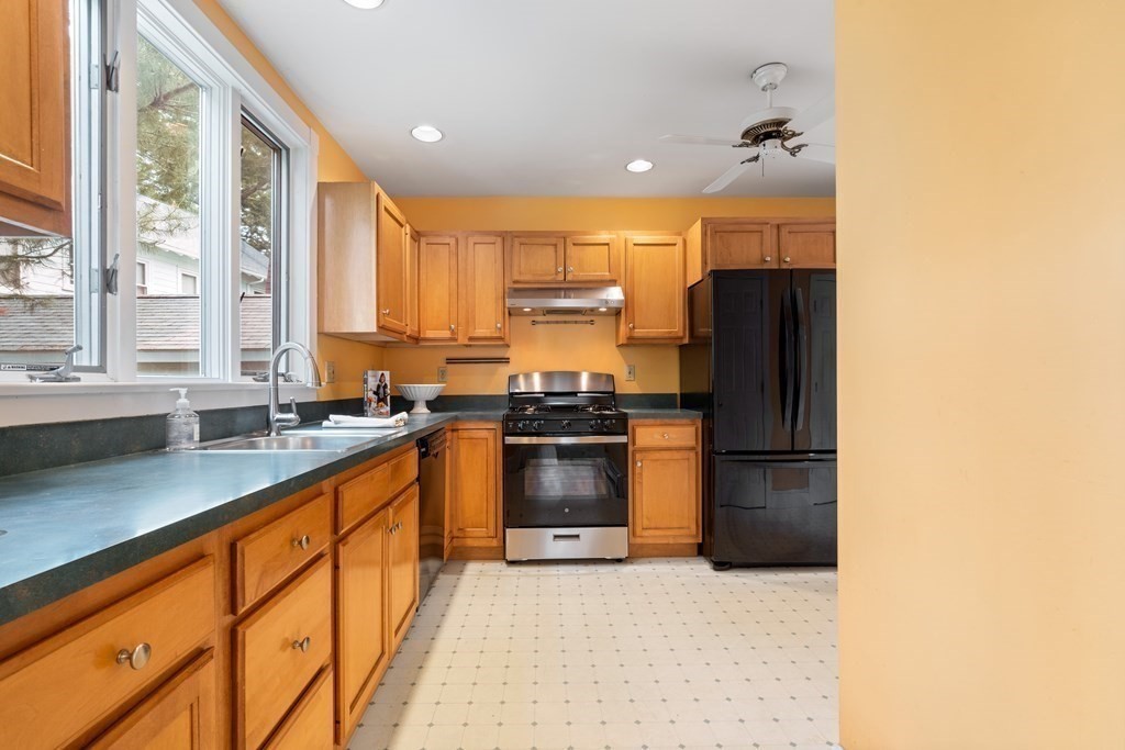15 Camden Road Auburndale, MA 02466 - Photo 13 of 24 Gallery Image 13