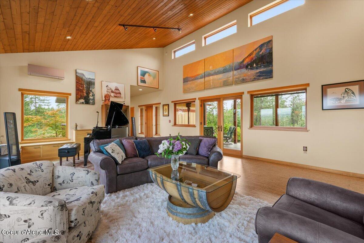19712 North Cottagewood Lane Rathdrum, ID 83858 - Photo 18 of 41 40-Living Room