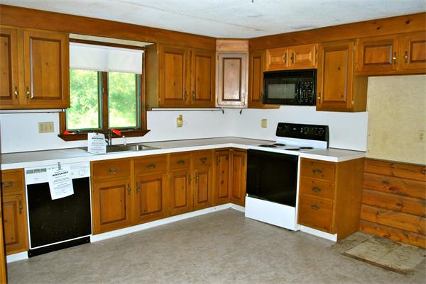 67 Topsfield Road Wenham, MA 01984 - Photo 5 of 17
