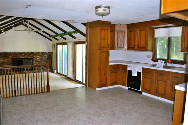 67 Topsfield Road Wenham, MA 01984 - Photo 6 of 17