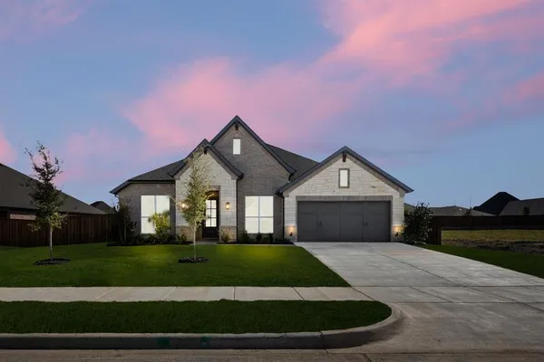 $449,999 | 220 Pine Leaf Trail, Waxahachie, TX 75165