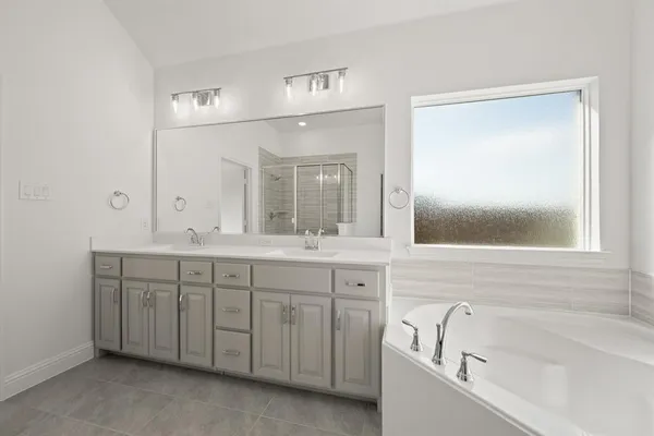 $449,999 | 220 Pine Leaf Trail, Waxahachie, TX 75165
