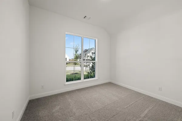 $449,999 | 220 Pine Leaf Trail, Waxahachie, TX 75165