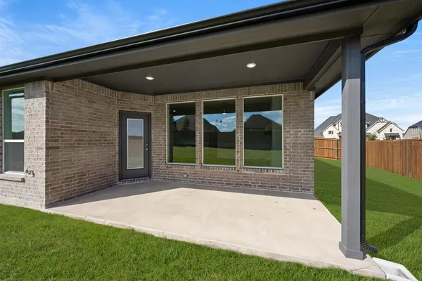 $449,999 | 220 Pine Leaf Trail, Waxahachie, TX 75165