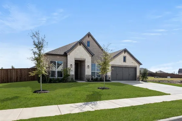 $449,999 | 220 Pine Leaf Trail, Waxahachie, TX 75165