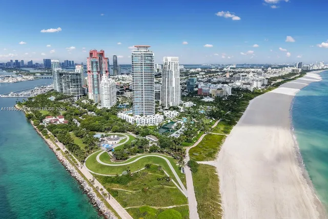 $2,850,000 | 300 South Pointe Drive, Unit 801, Miami Beach, FL 33139