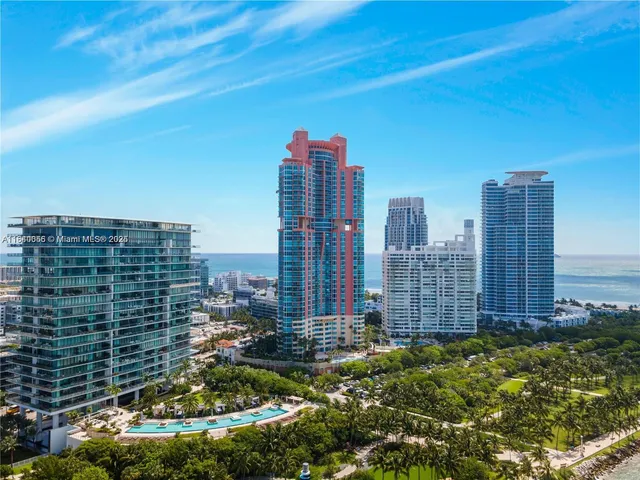$2,850,000 | 300 South Pointe Drive, Unit 801, Miami Beach, FL 33139