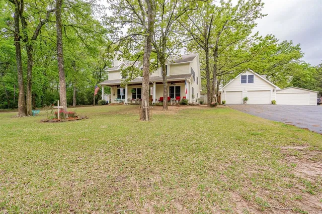 $545,000 | 327 Forest Lane, Gun Barrel City, TX 75156