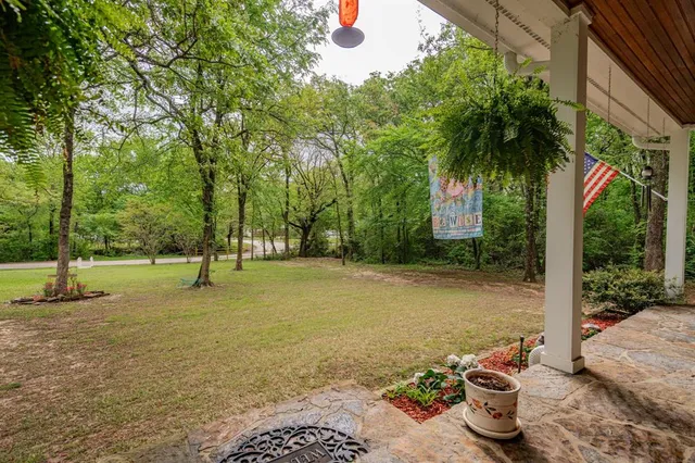 $545,000 | 327 Forest Lane, Gun Barrel City, TX 75156