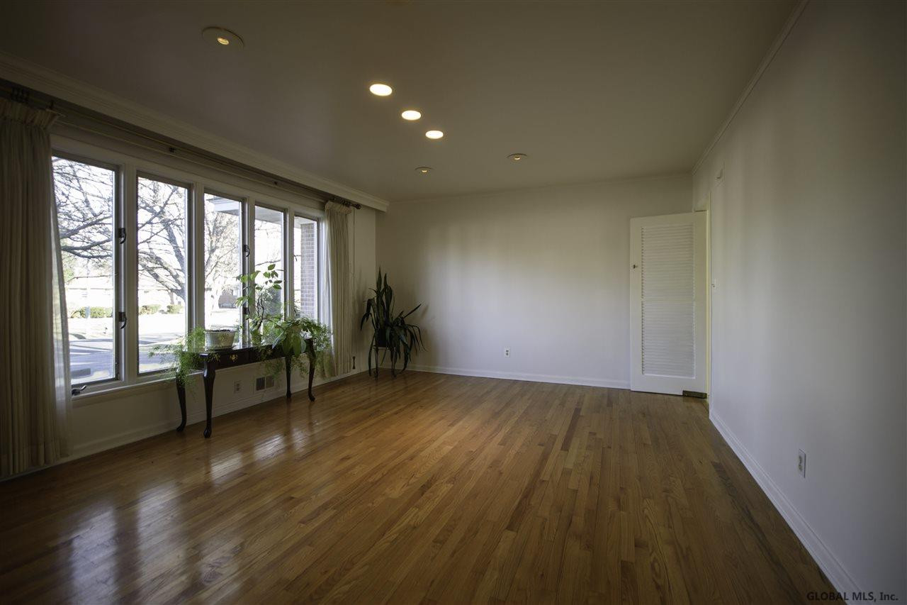 29 Clarendon Road Albany, NY 12203 - Photo 3 of 24 Photo 3
