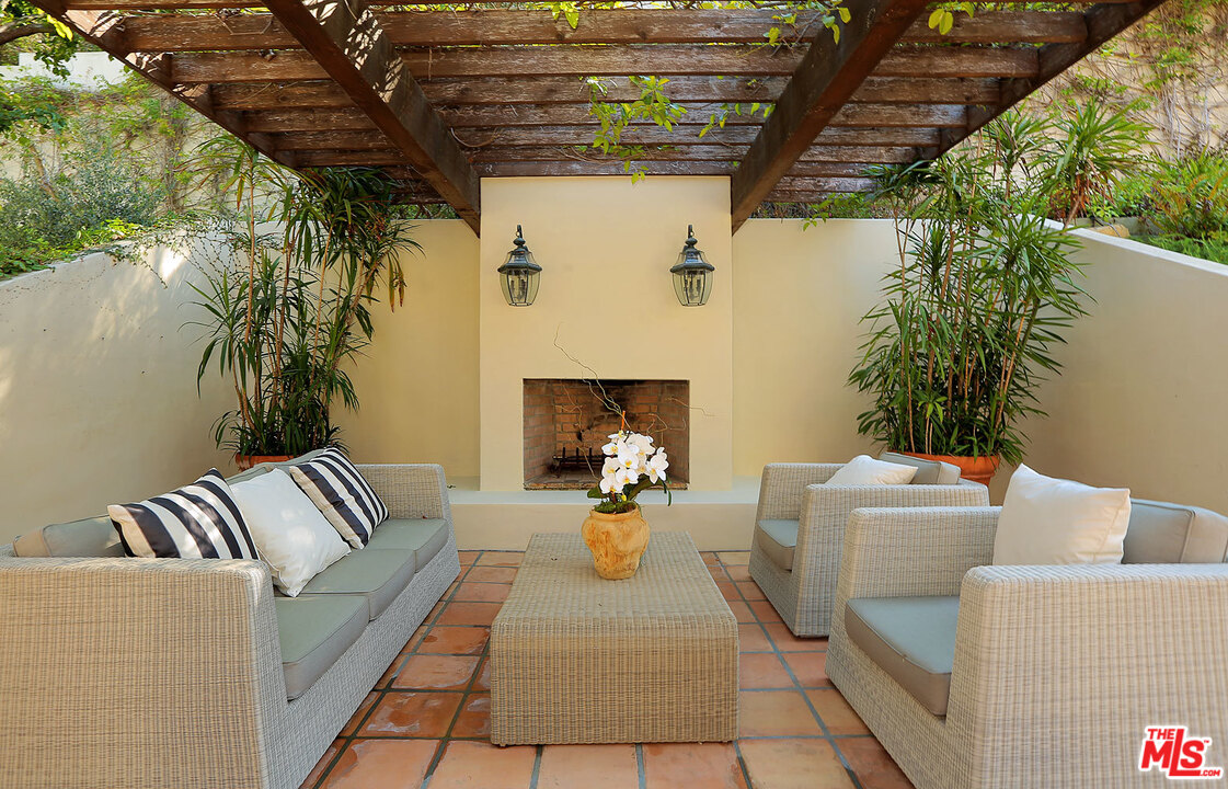 10960 Bellagio Road Los Angeles, CA 90077 - Photo 17 of 22 a view of living room with patio