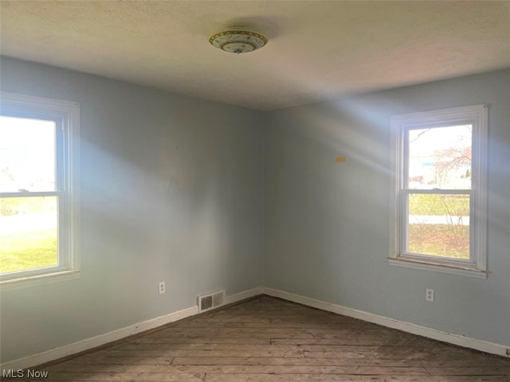 6060 Mines Road Southeast Warren, OH 44484 - Photo 7 of 11 Gallery Image 7