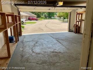 1816 Burning Bush Court Rochester, MI 48309 - Photo 5 of 38 5.jpg