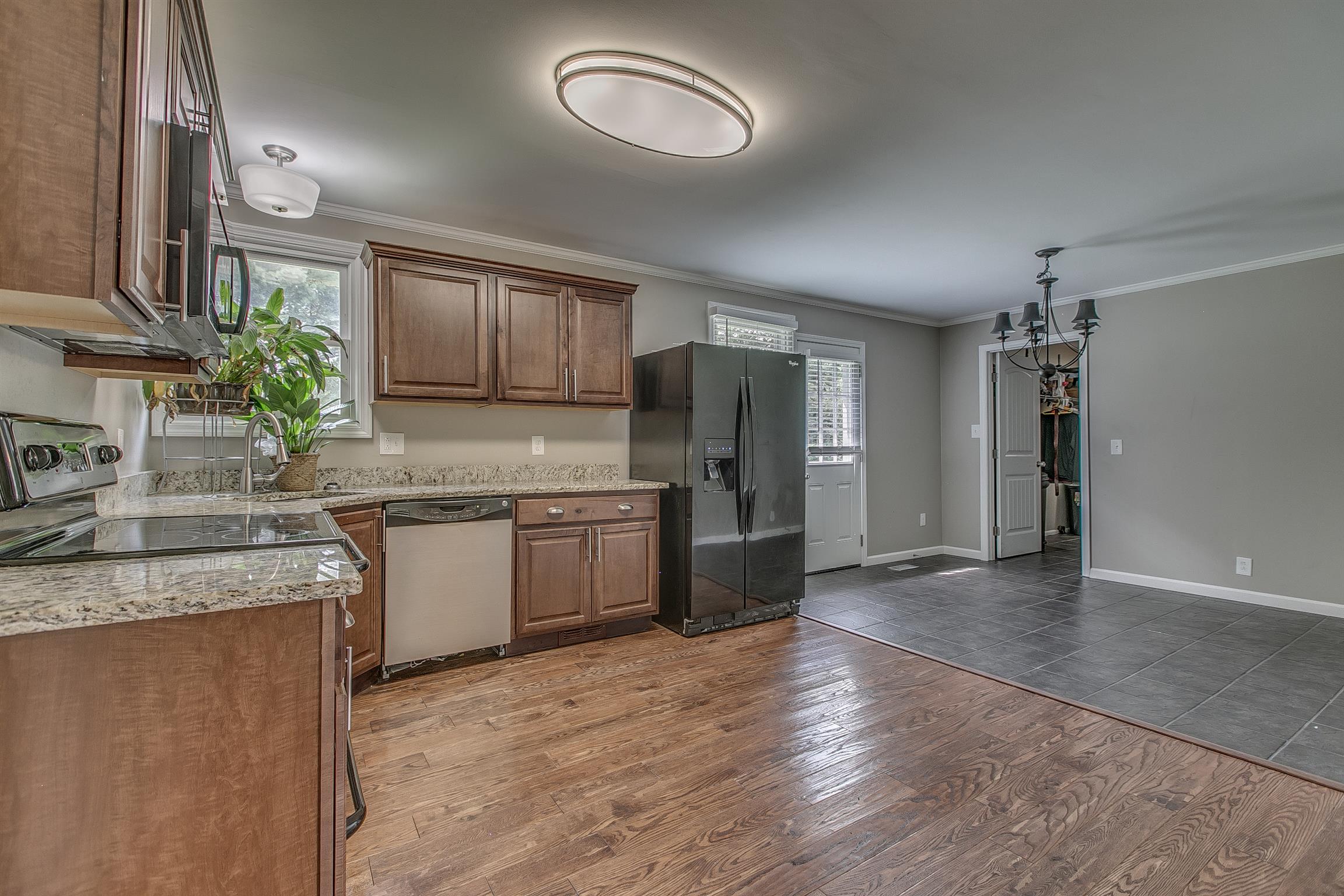 1939 South Rutherford Boulevard Murfreesboro, TN 37130 - Photo 8 of 17 Gallery Image 8