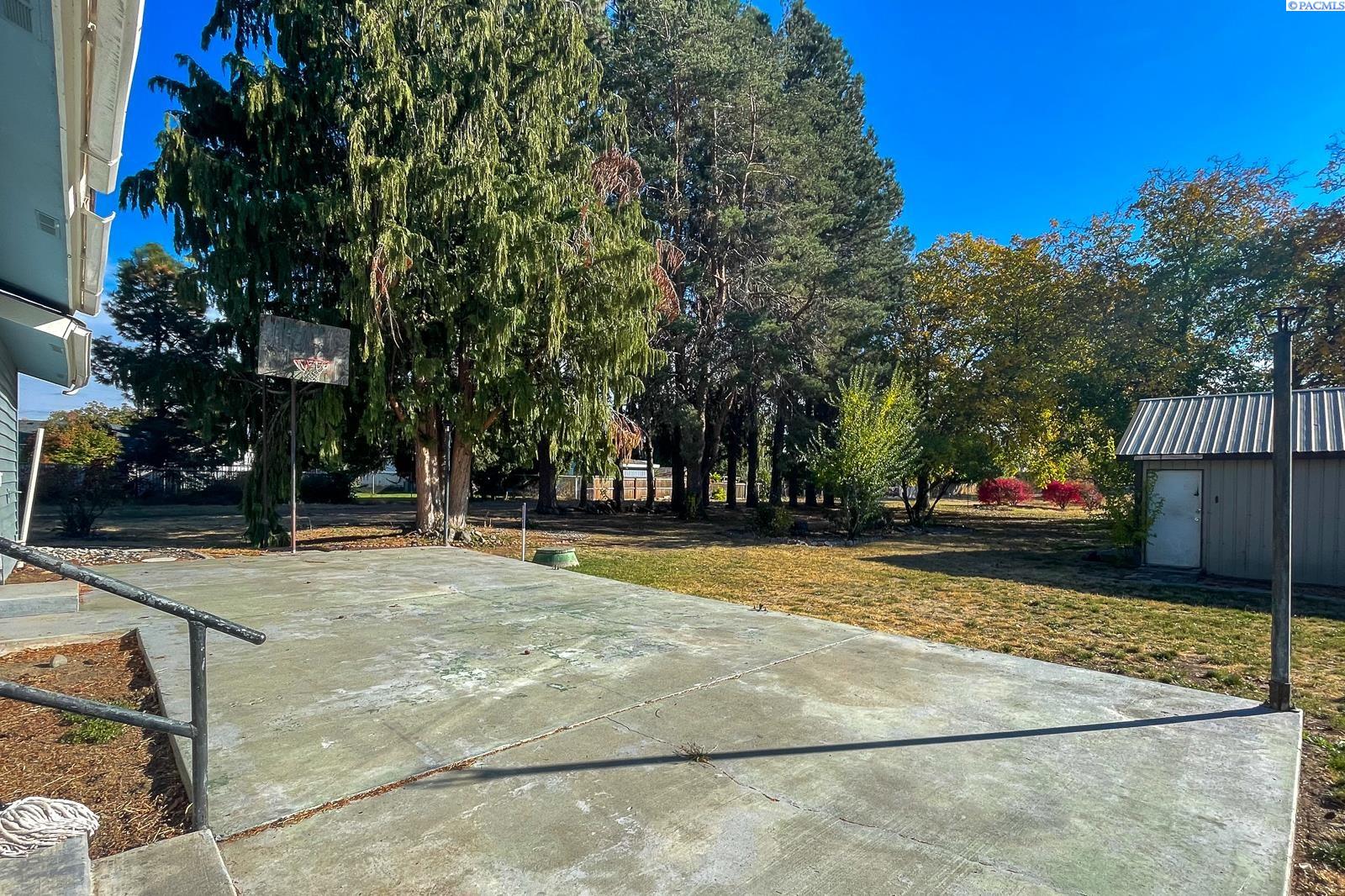 200 East Bonnieview Road Grandview, WA 98930 - Photo 16 of 23 Gallery Image 16