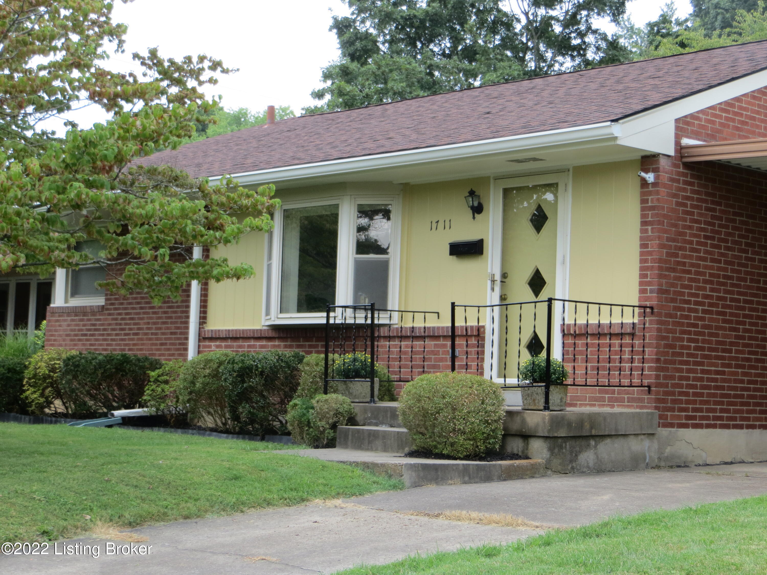 1711 Nightingale Road Louisville, KY 40213 - Photo 35 of 37 IMG_5264