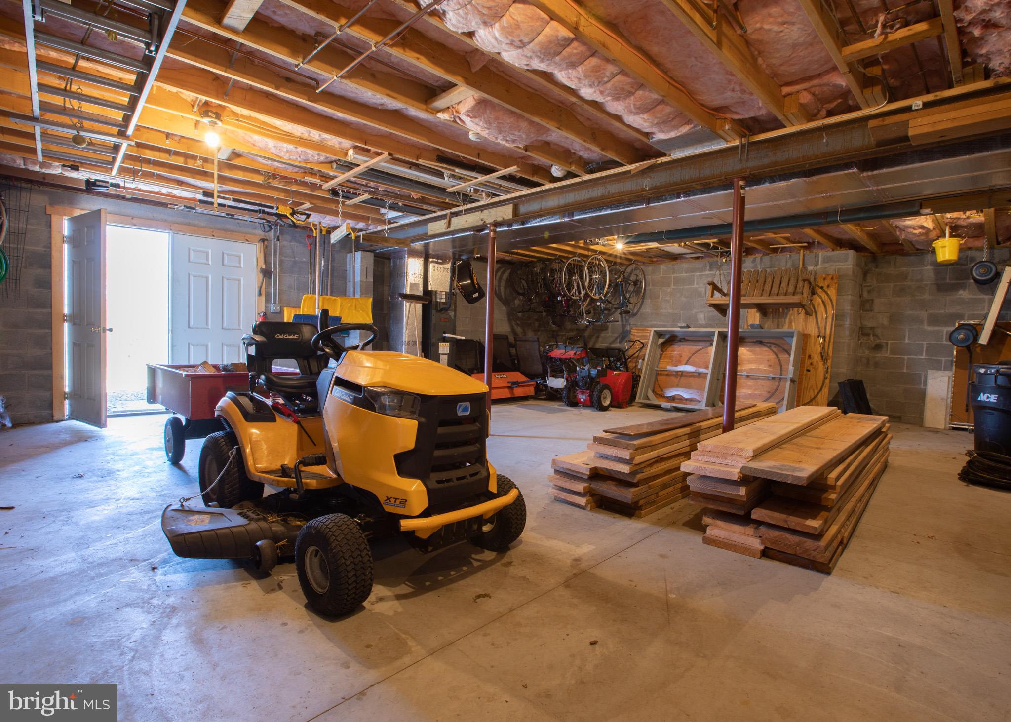 410 Hilltop Road Kutztown, PA 19530 - Photo 51 of 56 2nd attached garage