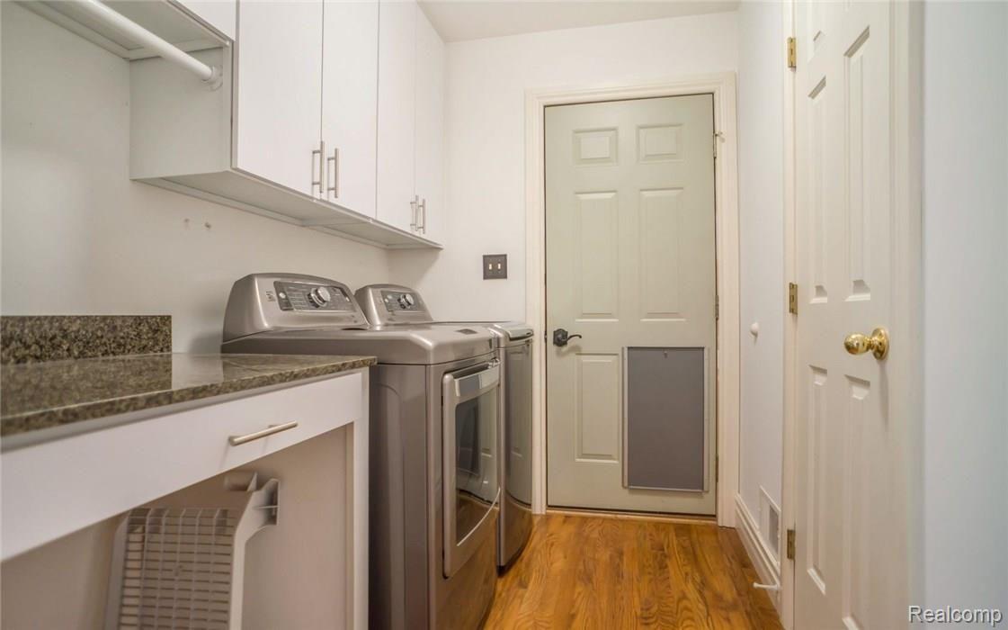 1798 Lone Tree Road Highland, MI 48357 - Photo 21 of 52 l t laun.jpg