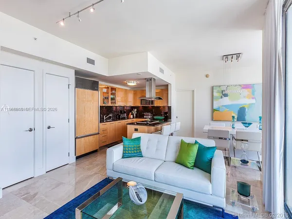 $7,500 | 6899 Collins Avenue, Unit 1910, Miami Beach, FL 33141