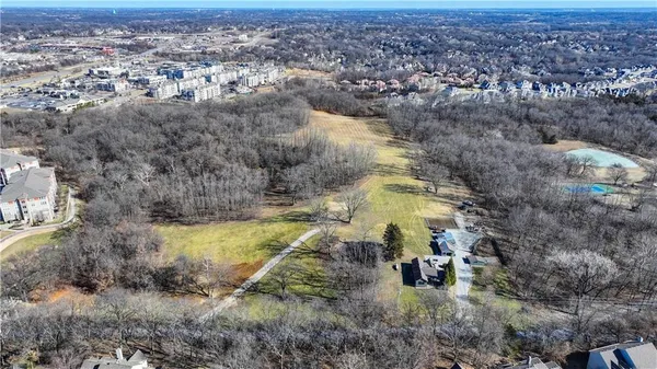 $1,900,000 | 6121 Northwest Klamm Drive, Kansas City, MO 64151