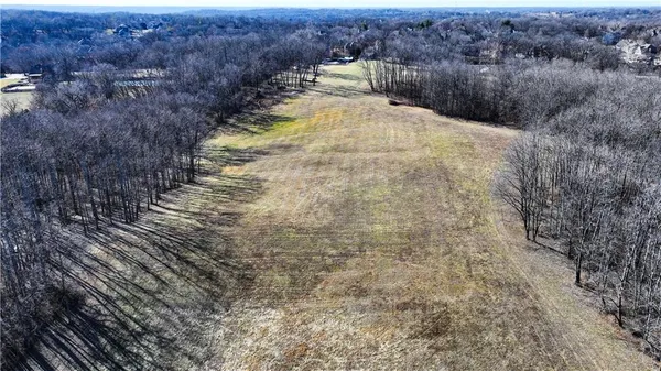 $1,900,000 | 6121 Northwest Klamm Drive, Kansas City, MO 64151