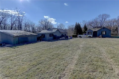 $1,900,000 | 6121 Northwest Klamm Drive, Kansas City, MO 64151