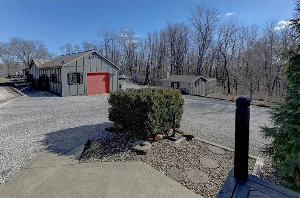 $1,900,000 | 6121 Northwest Klamm Drive, Kansas City, MO 64151