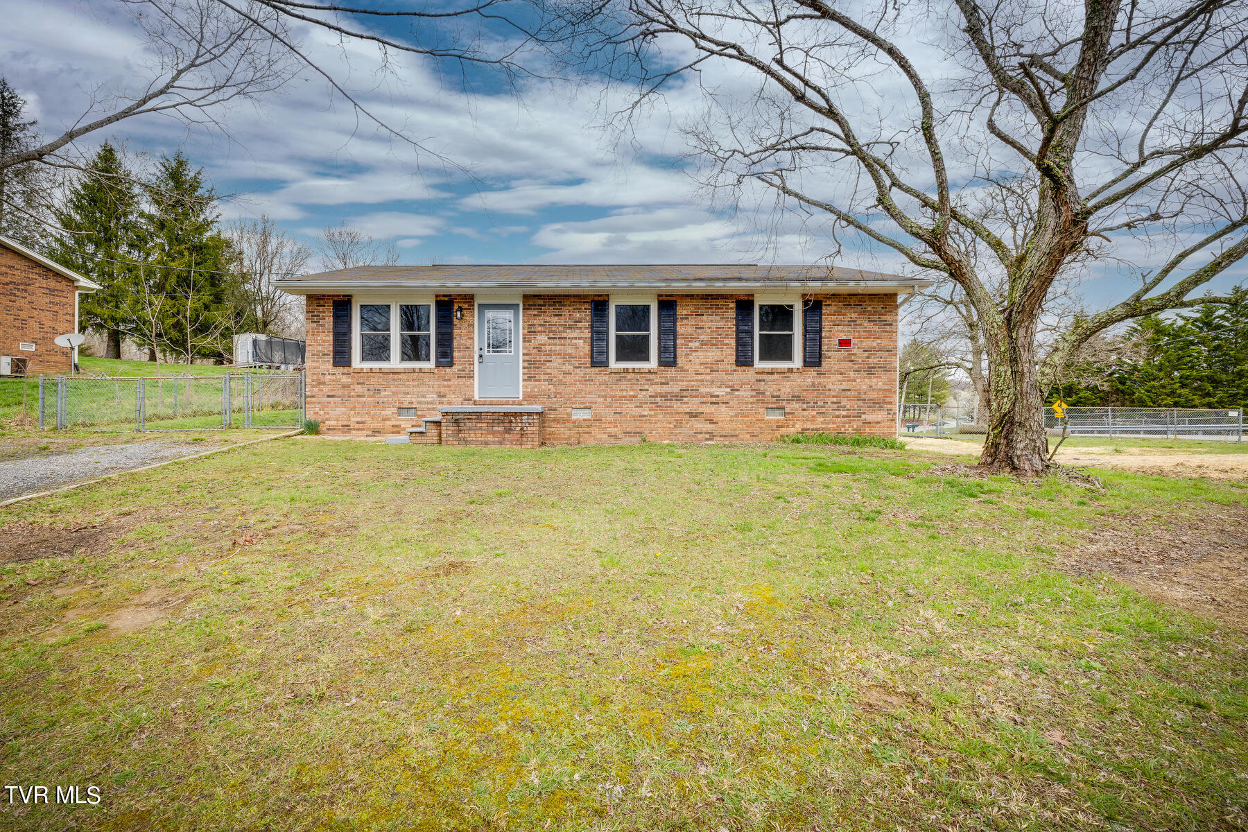 472 Lenoir Road Kingsport, TN 37660 - Photo 1 of 25 001