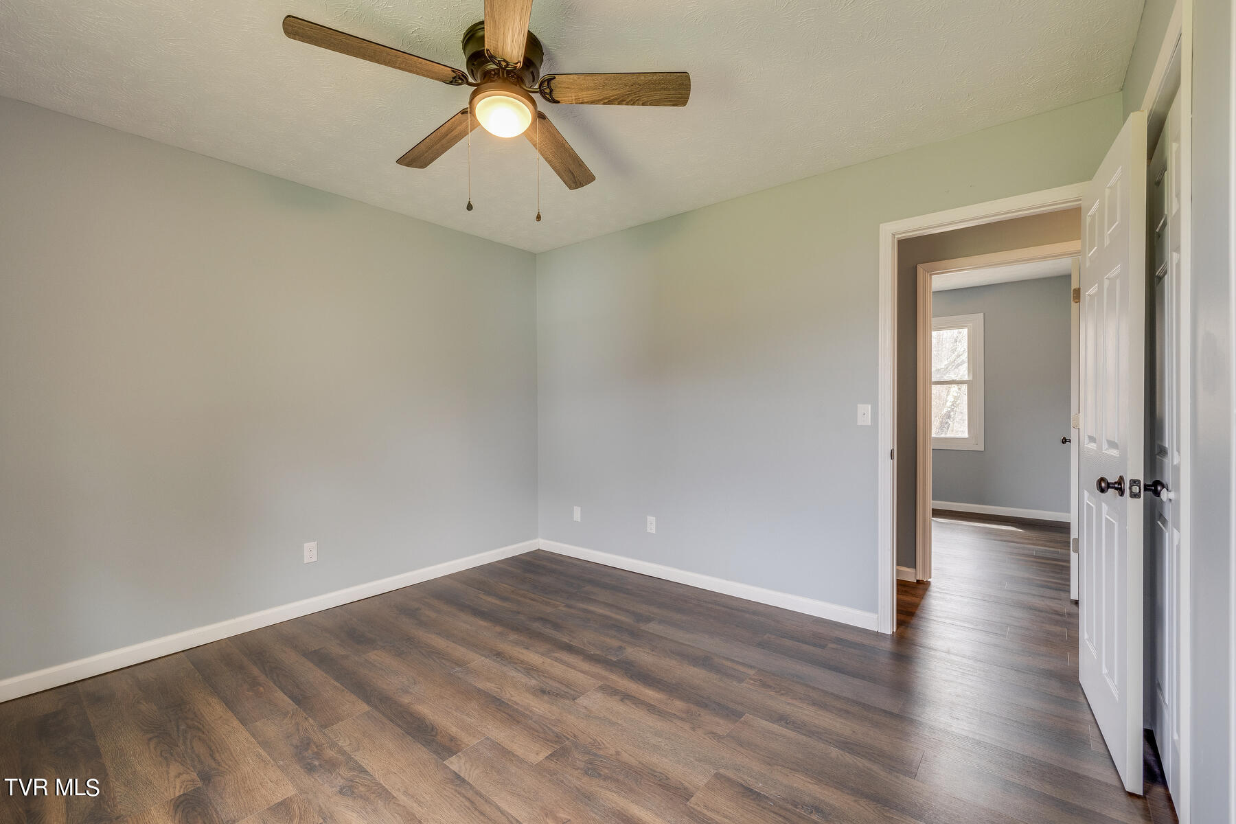 472 Lenoir Road Kingsport, TN 37660 - Photo 12 of 25 014