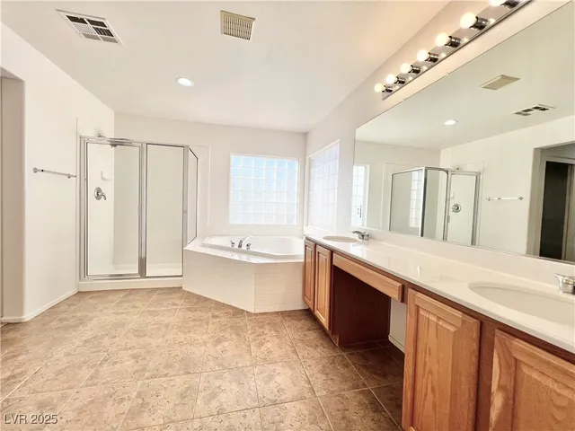 $2,200 | 8815 Lost Forest Street, Las Vegas, NV 89139