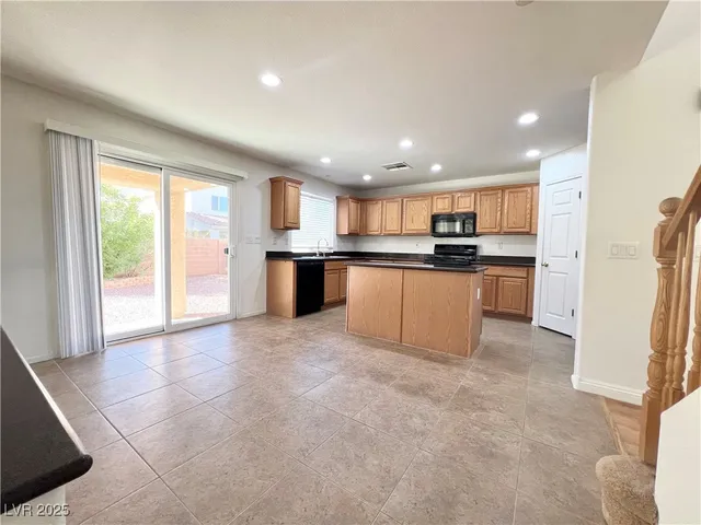 $2,200 | 8815 Lost Forest Street, Las Vegas, NV 89139