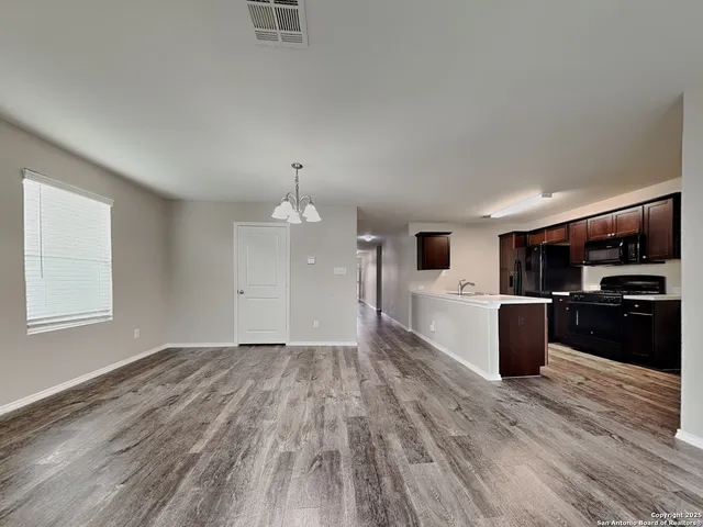 $1,599 | 424 Mallow Drive, New Braunfels, TX 78130