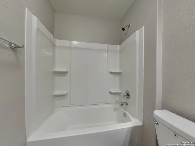 $1,599 | 424 Mallow Drive, New Braunfels, TX 78130