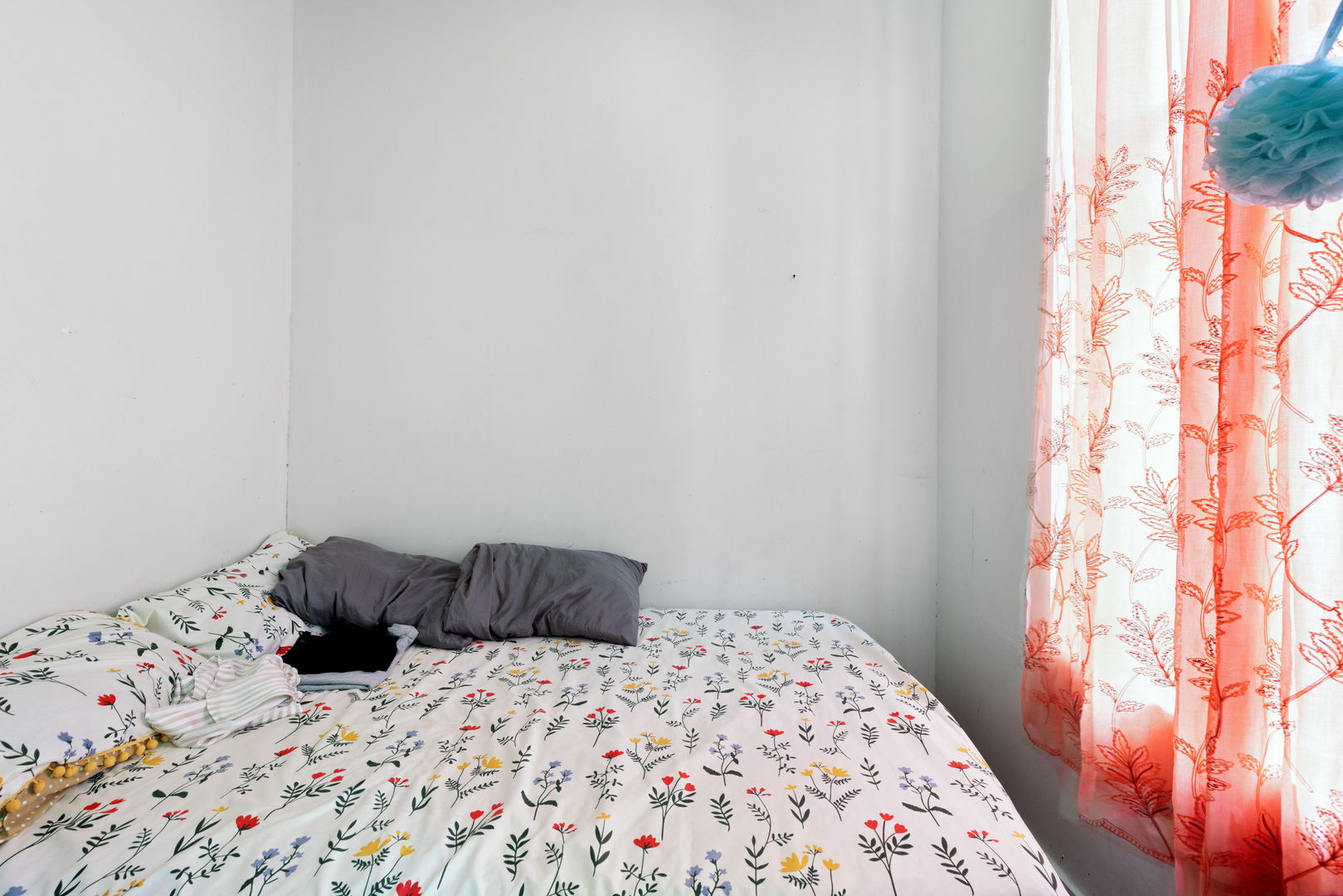 1507 West Erie Street Chicago, IL 60642 - Photo 8 of 24 a bedroom with a bed and a curtain