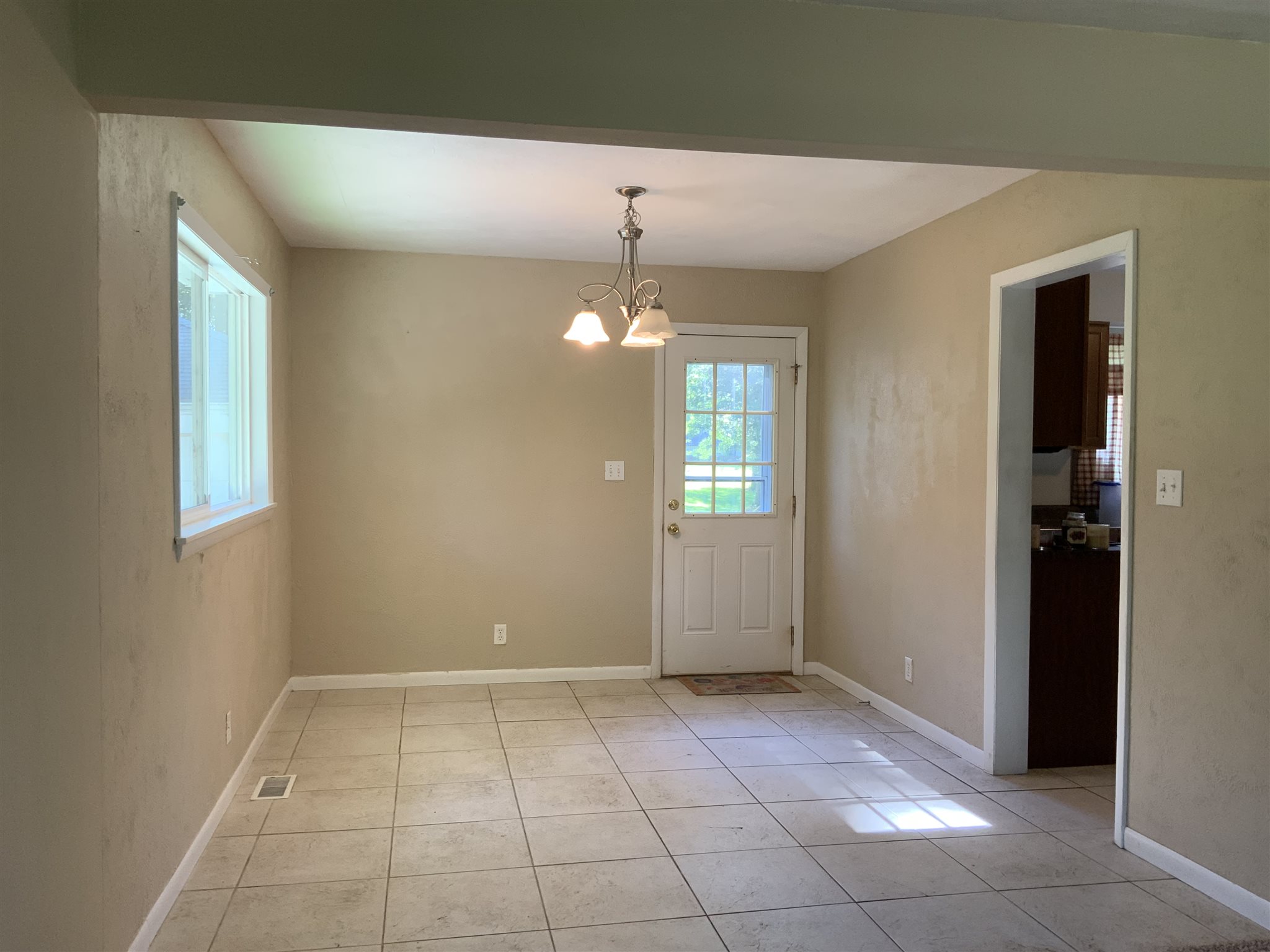 4224 Reed Road Fort Wayne, IN 46815 - Photo 8 of 33 Gallery Image 8