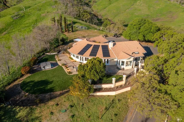 $1,299,000 | 8725 Quail Canyon Road, Vacaville, CA 95688