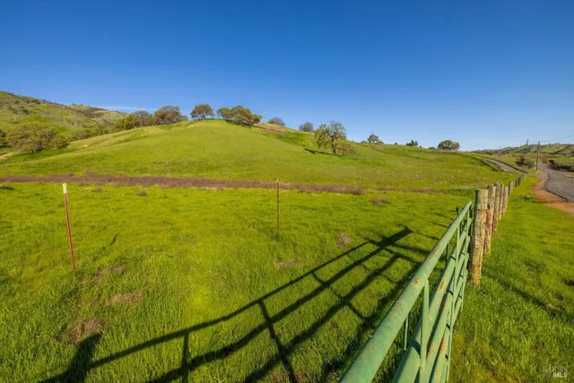 $1,299,000 | 8725 Quail Canyon Road, Vacaville, CA 95688