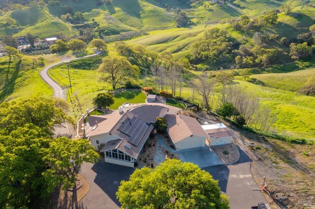 $1,299,000 | 8725 Quail Canyon Road, Vacaville, CA 95688