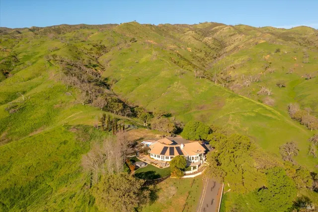 $1,299,000 | 8725 Quail Canyon Road, Vacaville, CA 95688