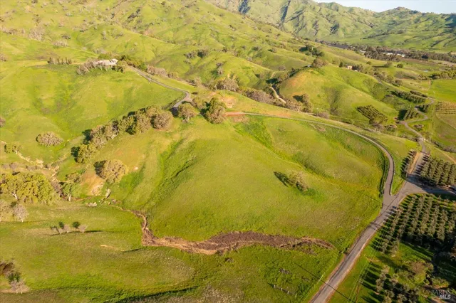 $1,299,000 | 8725 Quail Canyon Road, Vacaville, CA 95688