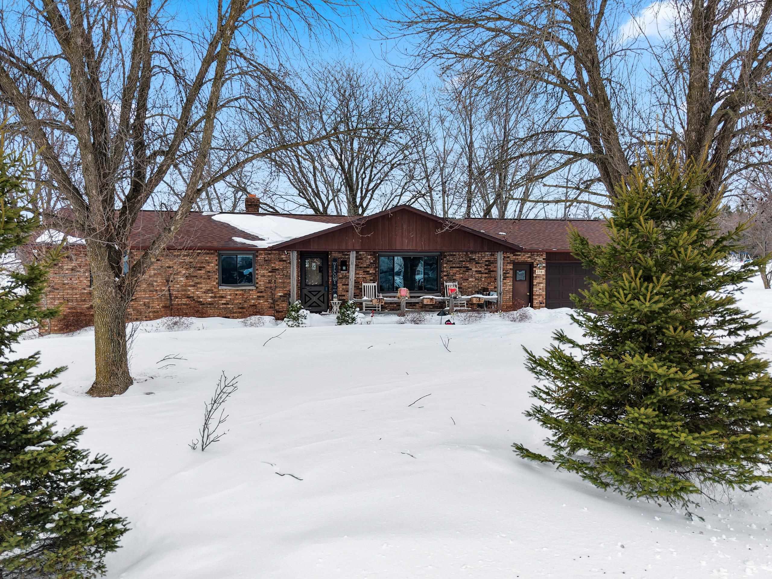 3781 Bower Creek Road De Pere, WI 54115 - Photo 1 of 27