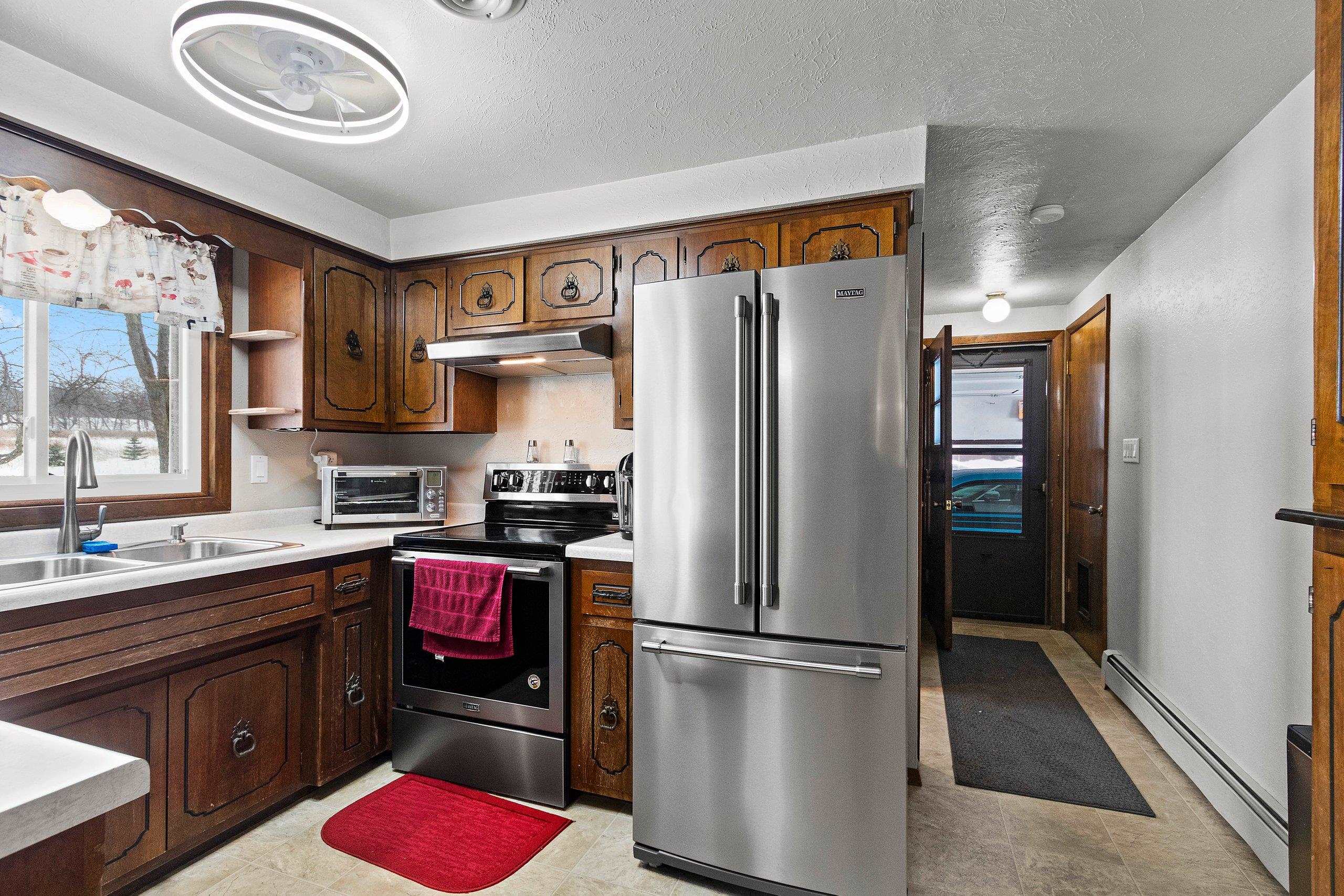 3781 Bower Creek Road De Pere, WI 54115 - Photo 15 of 32