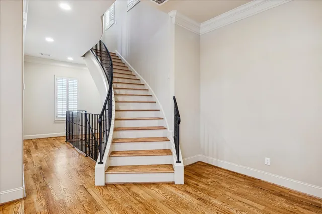 $808,000 | 4732 Banning Drive, Houston, TX 77027